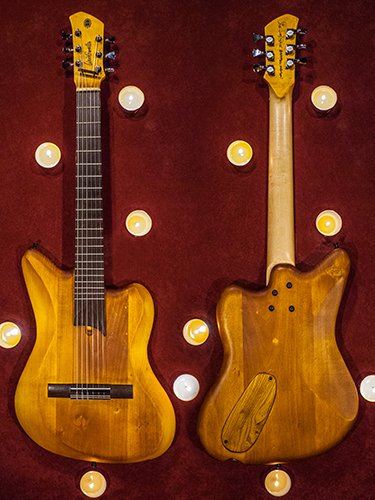 Ema - Alek Darson's guitar